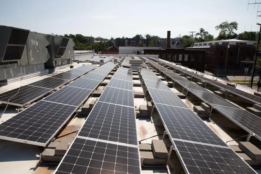 76.1 kW Government Solar Install on Bloomington Police Department