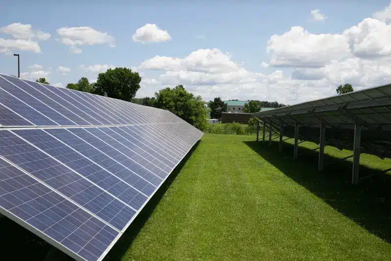 307 kW Richmond, Kentucky Solar install at Armed Forces Reserve Center