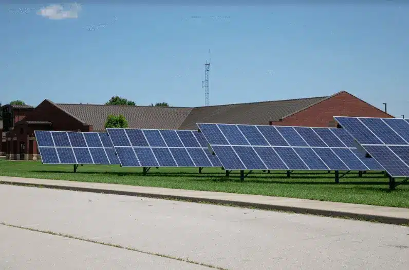 307 kW Richmond, Kentucky Solar install at Armed Forces Reserve Center